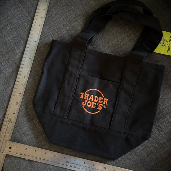 🎃 NWT Set of 4 Trader Joe's Trick or Treat Halloween Mini Tote Bags w/BONUS 🎃 - Picture 9 of 11